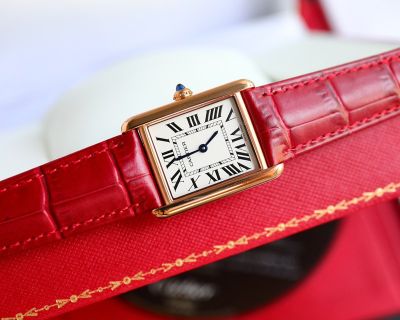 TW Factory Cartier Tank Must 33.7*25.5/29.5*22MM Stainless Steel 751 Movement Calfskin Black/Red Strap Rose Gold Bezel Watch